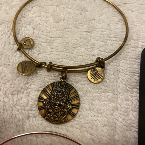 Bundle of 4 Alex and Ani bracelets - Picture 5 of 5